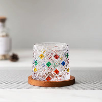 Inttox-Verre à Jus Cristal Rotatif avec Sous-Verre en Bois 🍹🪵 | Tasse Colorée Élégante – Design Unique & Moderne