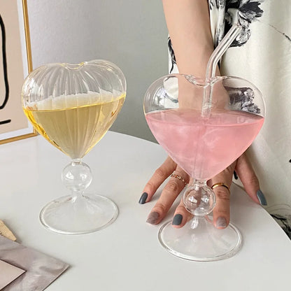 Inttox-💖 Tasse Créative en Forme de Cœur avec Paille – Verre à Cocktail Haut pour Boissons, Jus & Mélanges🍹