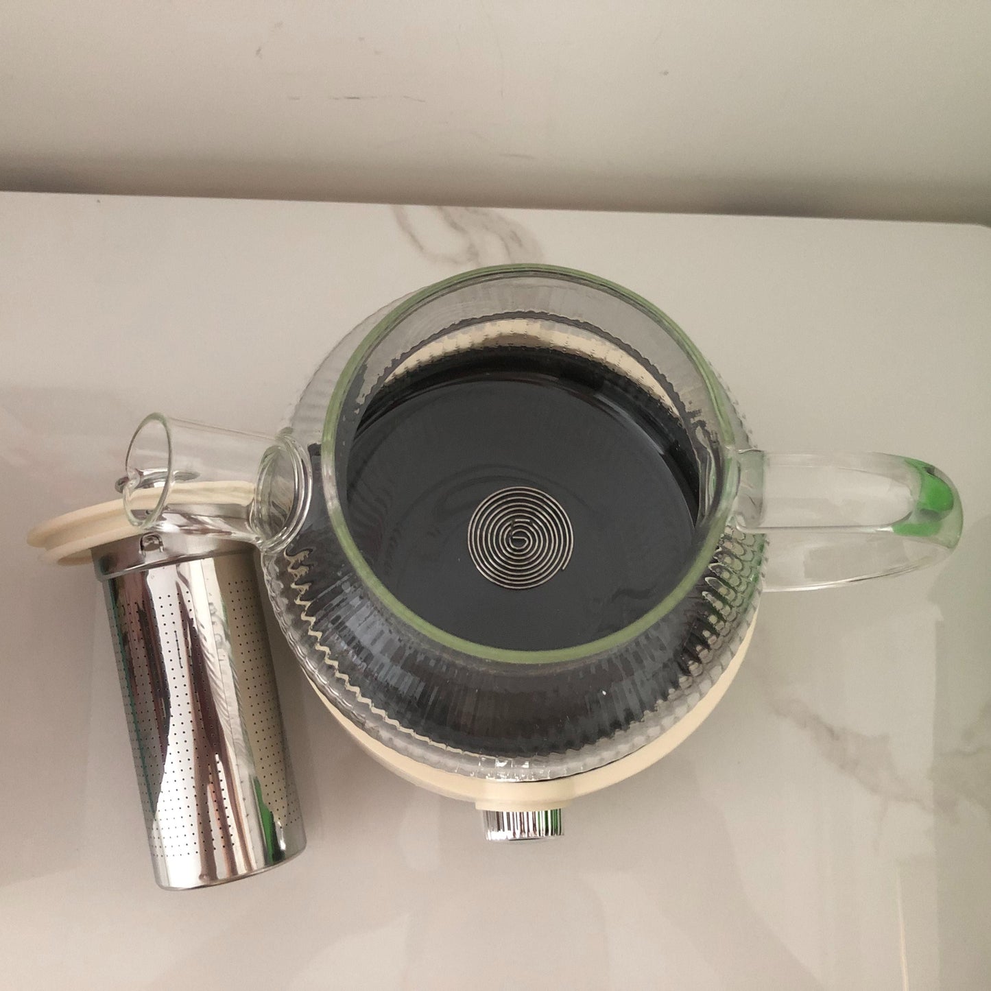 Inttox-☕🔌 Bouilloire Électrique en Verre – Rapide, Élégante & Sécurisée 💧
