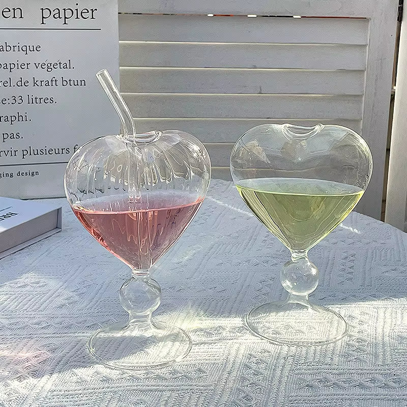 Inttox-💖 Tasse Créative en Forme de Cœur avec Paille – Verre à Cocktail Haut pour Boissons, Jus & Mélanges🍹