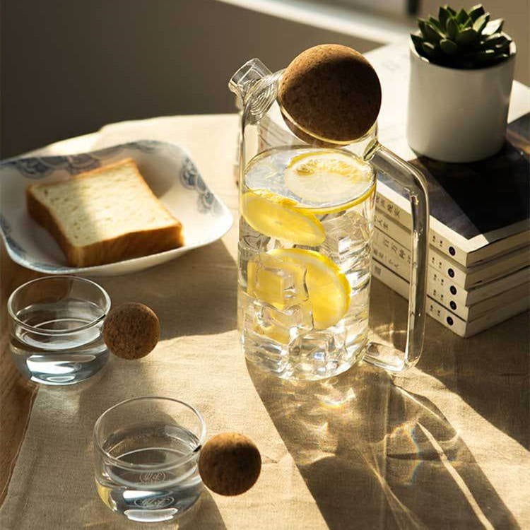 Inttox-Carafe à Lait en Verre Transparent Résistant à la Chaleur, Fabriquée à la Main, avec Couvercle en Liège et Filtre