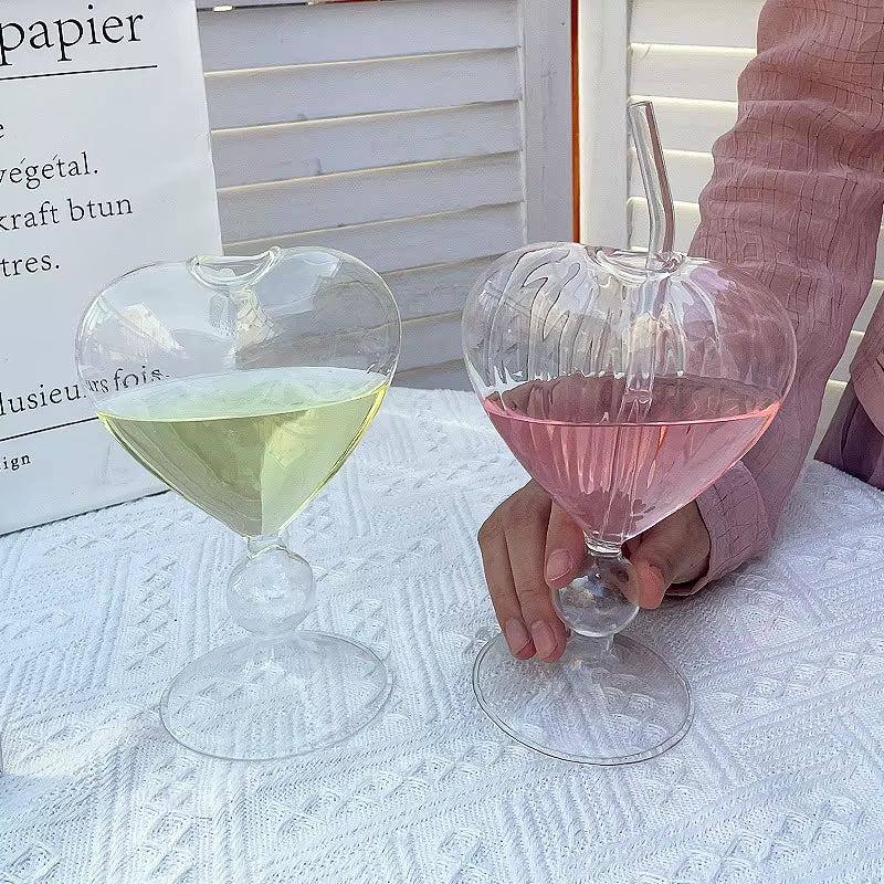 Inttox-💖 Tasse Créative en Forme de Cœur avec Paille – Verre à Cocktail Haut pour Boissons, Jus & Mélanges🍹