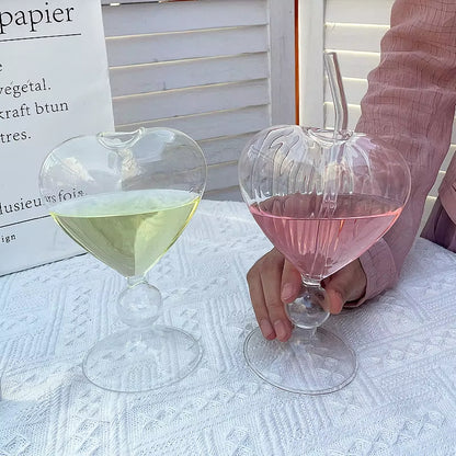 Inttox-💖 Tasse Créative en Forme de Cœur avec Paille – Verre à Cocktail Haut pour Boissons, Jus & Mélanges🍹
