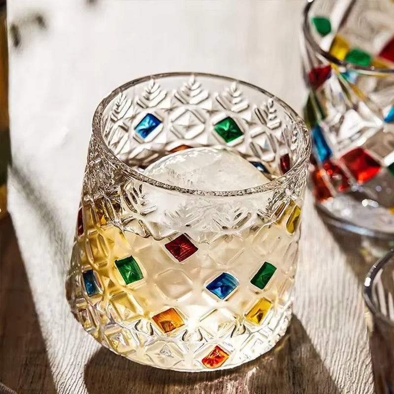 Inttox-Verre à Jus Cristal Rotatif avec Sous-Verre en Bois 🍹🪵 | Tasse Colorée Élégante – Design Unique & Moderne